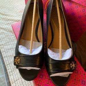 Tory Burch “Kira” 45mm open toe wedge
